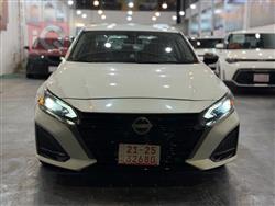 نيسان ألتيما